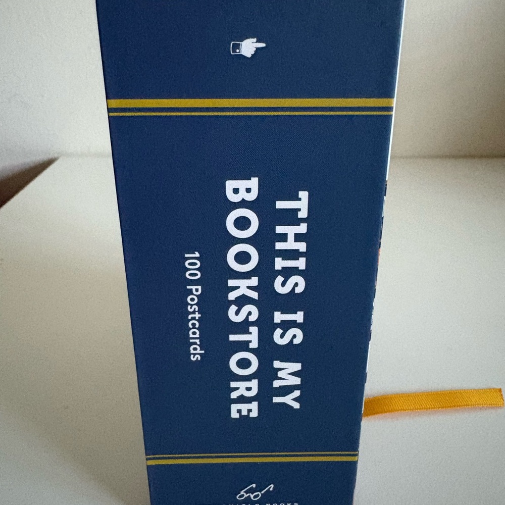 🤎This Is My Bookstore: 100 Postcards of Beautiful Shops around the World - Picture 5 of 7